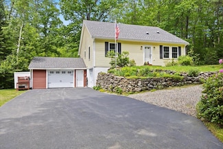 489 Shady Nook Rd, West Newfield, ME 04095