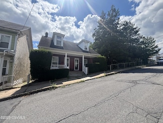 1212 W Spruce St, Coal Township, PA 17866