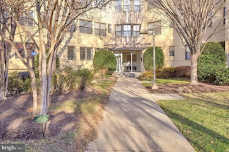 212 212 Oakwood St SE Unit B5, Washington, DC 20032