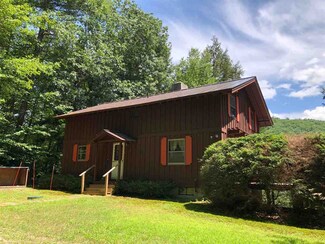 25 Moss Hollow Ln, Newfane, VT 05345