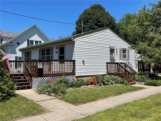 3201 Wright St, Des Moines, IA 50316