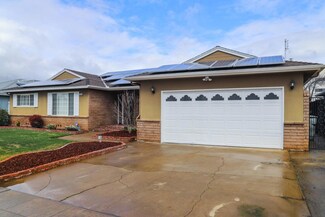1294 E Los Altos Ave, Fresno, CA 93710