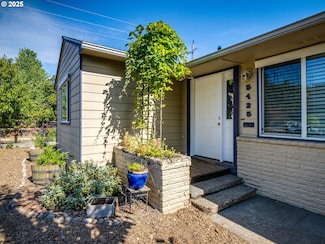 5425 N Syracuse St, Portland, OR 97203