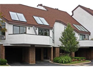 11 Harbour Pointe Common, Buffalo, NY 14202