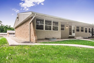11235 12th Ave N Unit 8, Plymouth, MN 55441