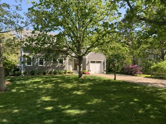 5 Marsh Hawk Cir, Edgartown, MA 02539