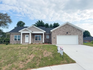 1011 Highland Ct, Franklin, KY 42134