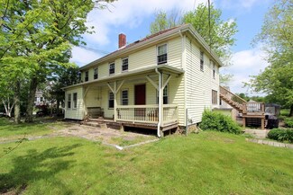 26 Chipaway Rd, East Freetown, MA 02717