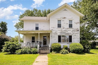 5043 Gray St, North Rose, NY 14516