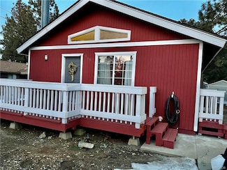 165 Sunset Ln, Sugarloaf, CA 92386