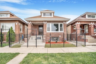 5823 S Francisco Ave, Chicago, IL 60629