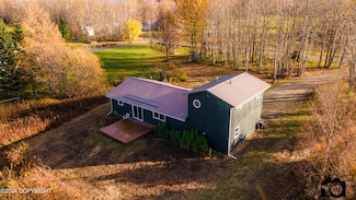 14501 E Grover Ln, Palmer, AK 99645