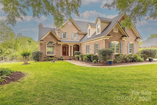 6024 Highview Rd, Matthews, NC 28104