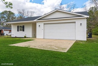 2786 Baywood Rd, Eastover, NC 28312