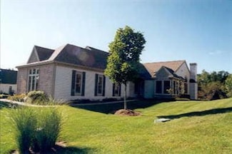 3343 Golfview Dr NW Unit 35, Grand Rapids, MI 49544