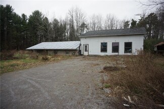 9870 Perry Rd, Le Roy, NY 14482