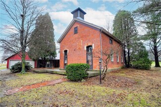 878 Northeast Ave, Tallmadge, OH 44278