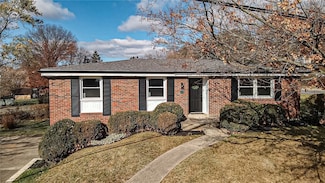 701 Havengate Dr, Bethel Park, PA 15102
