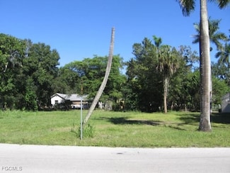 3931 Pearl St, Fort Myers, FL 33916