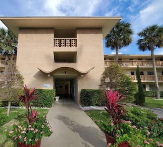 17050 NE 14th Ave Unit 208, North Miami Beach, FL 33162