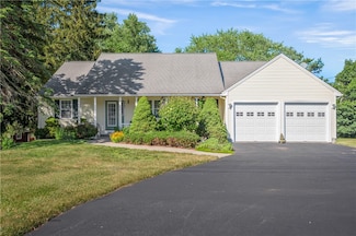 2985 Mendon Rd, Cumberland, RI 02864