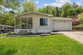150 Sheffield Dr, Delmont, PA 15626