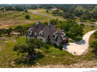 221 Dry Bear Creek, New Braunfels, TX 78132
