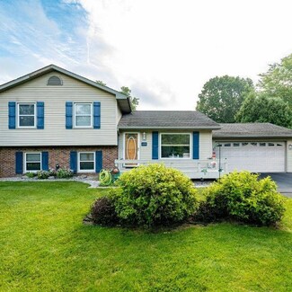 608 Six Mile Rd, Whitmore Lake, MI 48189