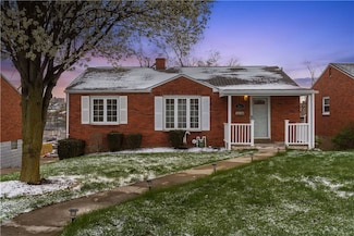 261 Orchard Spring Rd, Pittsburgh, PA 15220