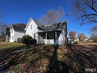 134 W Pine St, Knightstown, IN 46148