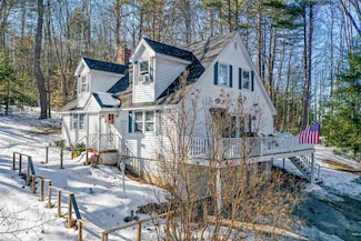 27 Brookside Dr, Hillsborough, NH 03244