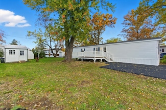 41 Longmeadow Dr, Concord, NH 03301