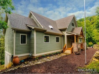 61 Garland Dr, Asheville, NC 28804