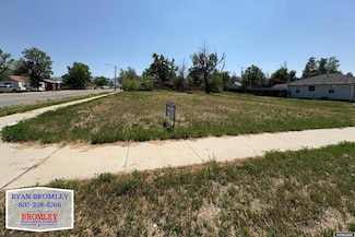 1224 S Mckinley St, Casper, WY 82601