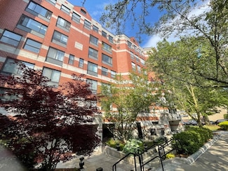 1933 Commonwealth Ave Unit 604, Brighton, MA 02135