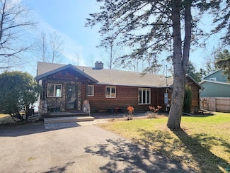 74520 Lakeshore Dr, Washburn, WI 54891