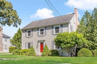 103 Catlin Ave, Rumford, RI 02916