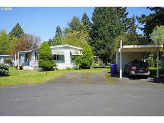 12335 N South Shore Ave, Portland, OR 97217