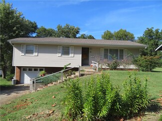 510 Brown Circle Dr, Osawatomie, KS 66064