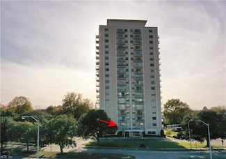ONE Crawford St Unit 203, Portsmouth, VA 23704