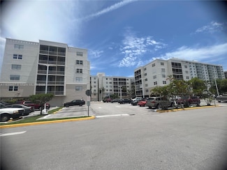 2821 N Miami Beach Blvd Unit 2E, North Miami Beach, FL 33160