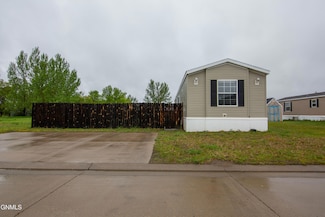 281 Partridge Ln, Bismarck, ND 58504