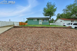 1112 Modes St, Colorado Springs, CO 80904