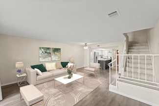 5005 Georgi Ln Unit 73, Houston, TX 77092