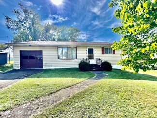 4 South St, Eynon, PA 18403