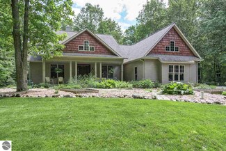 8 Widgeon Way, Hemlock, MI 48626