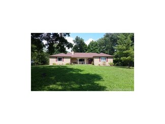 8525 Old State Road 3, Otisco, IN 47163