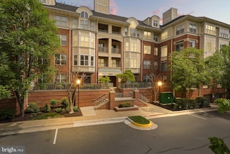 1860 Stratford Park Place Unit 202, Reston, VA 20190