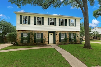 14626 Carolcrest Dr, Houston, TX 77079