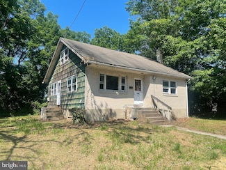 538 Pershing Ave, Darby, PA 19023